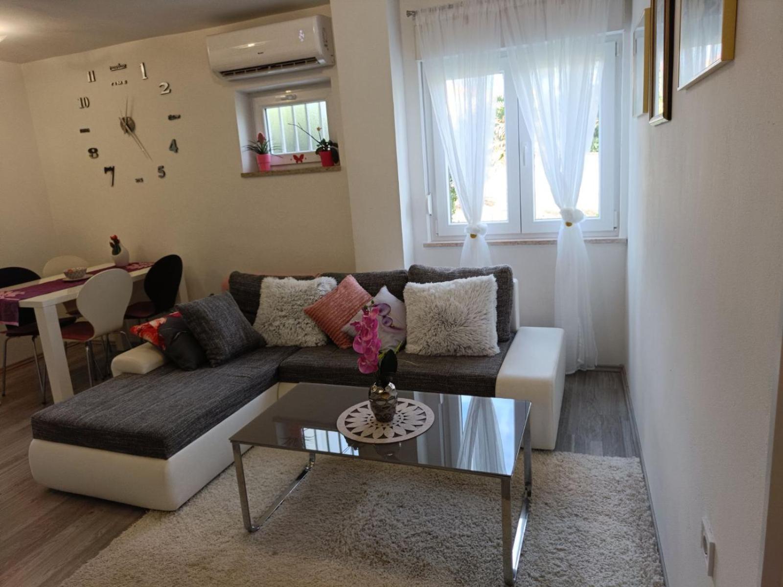 Apartments Mary & Free Parking Ровинь Номер фото